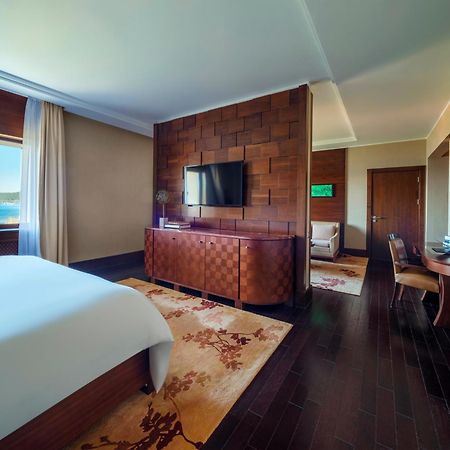 Rixos Borovoe Hotel Shchuchinsk Ngoại thất bức ảnh A bedroom at the hotel