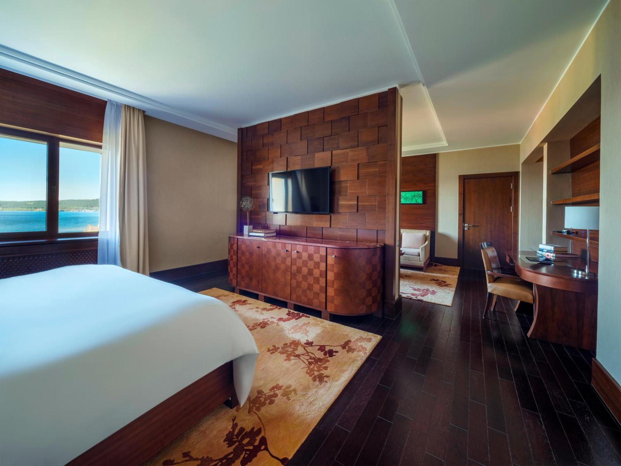 Rixos Borovoe Hotel Shchuchinsk Ngoại thất bức ảnh A bedroom at the hotel
